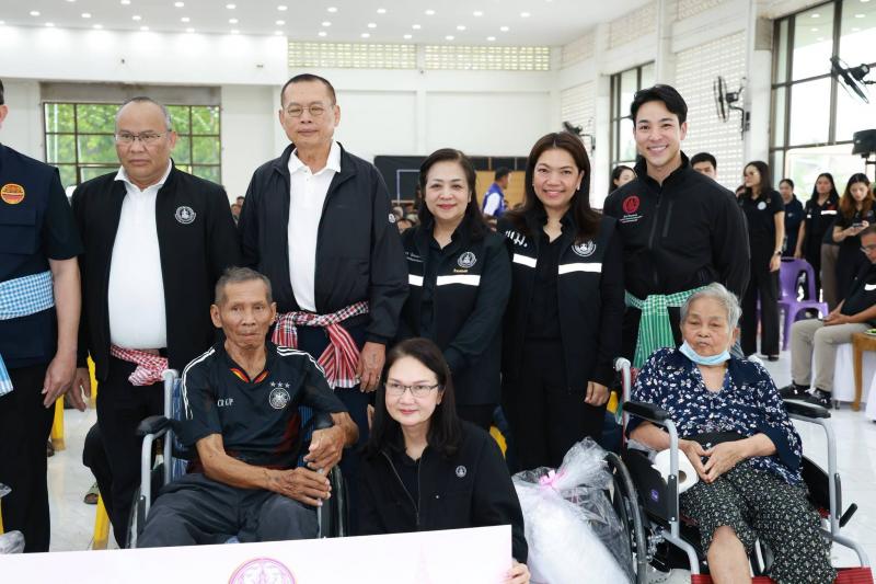 รมว.พม. เป็นประธาน�