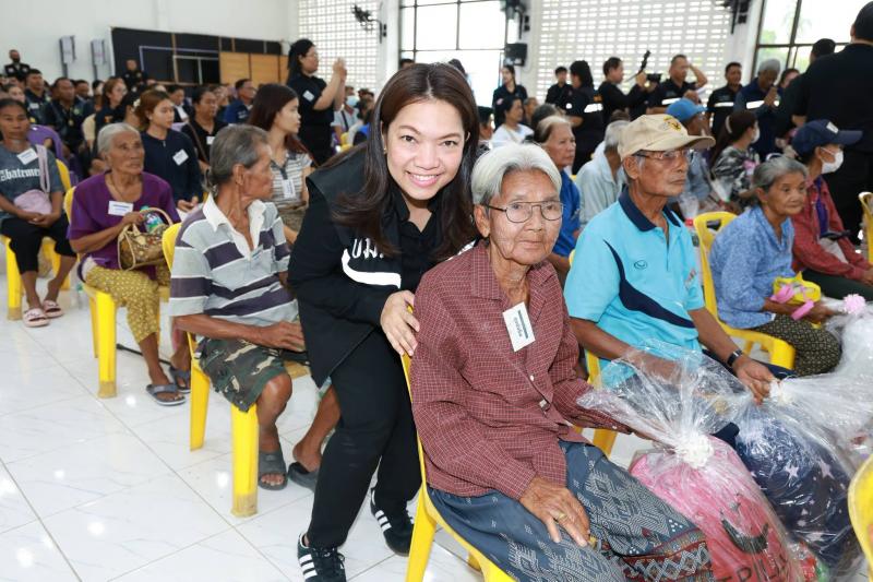 รมว.พม. เป็นประธาน�