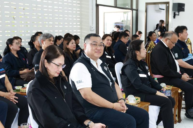 รมว.พม. เป็นประธาน�
