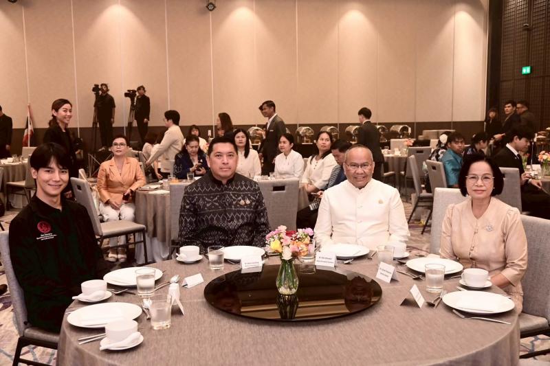 รมว.พม. เป็นประธาน�