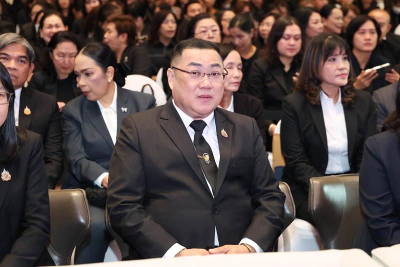 รมว.พม. เป็นประธาน�