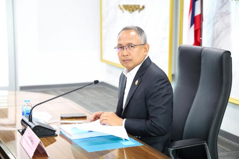 ปลัด พม. เป็นประธา�
