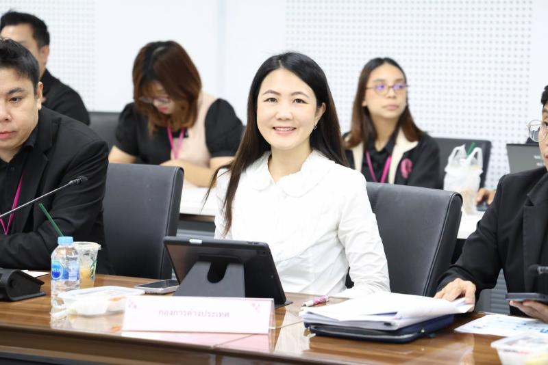 ปลัด พม. เป็นประธา�