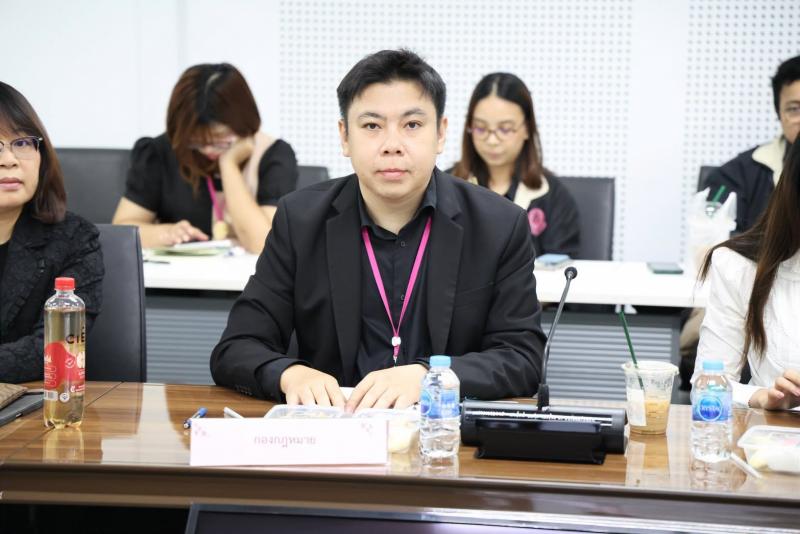 ปลัด พม. เป็นประธา�