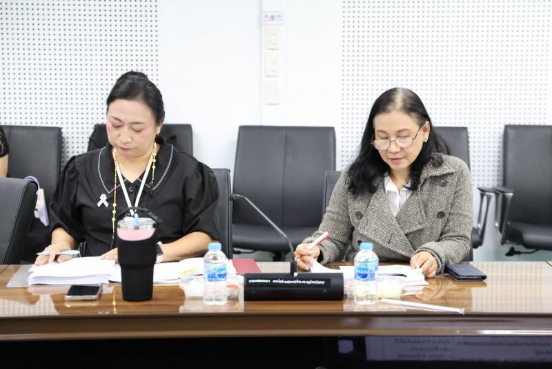 ปลัด พม. เป็นประธา�