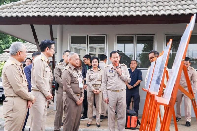 ปลัด พม. ร่วมคณะ พล.