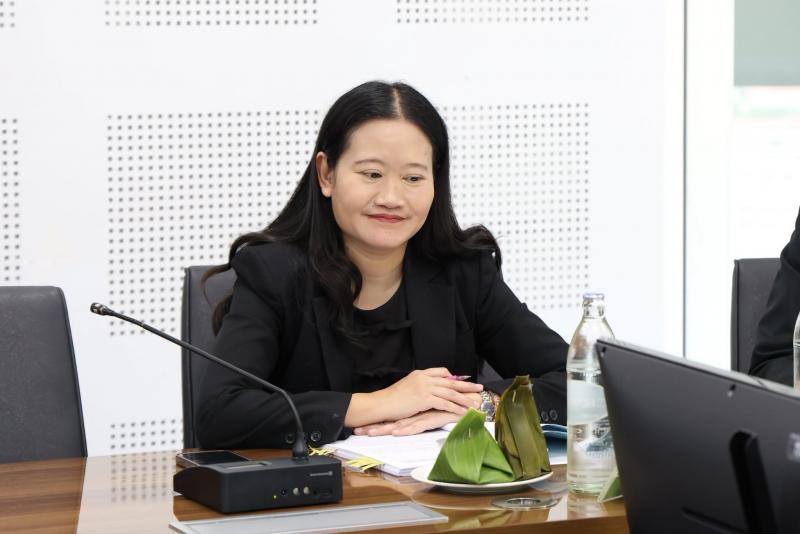 นางสาวสุนีย์ ศรีส�