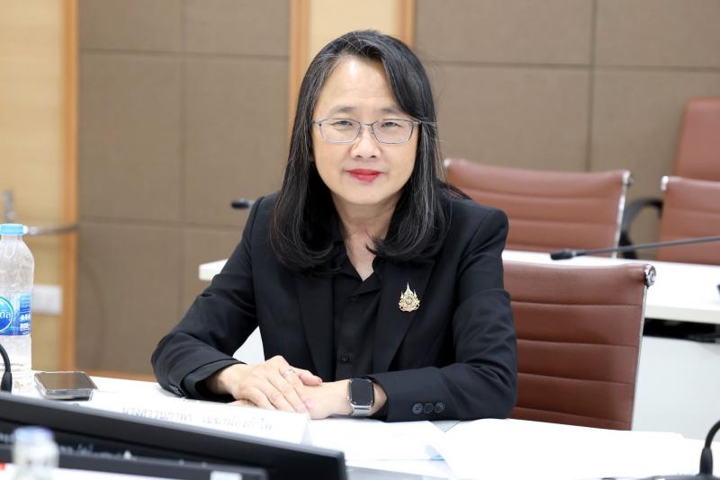 ปลัด พม. เป็นประธา�