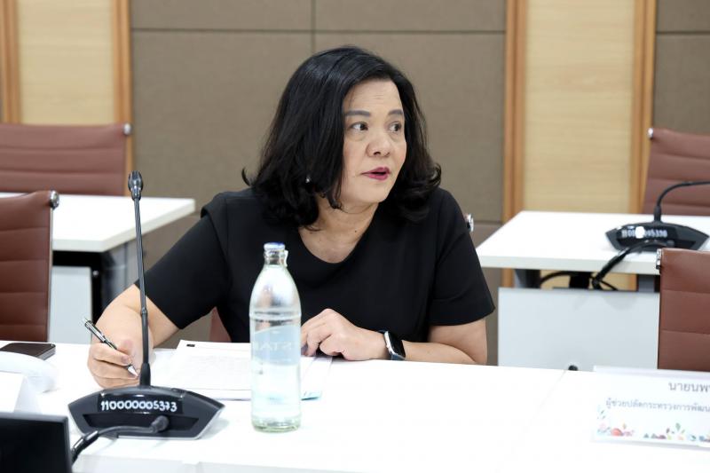ปลัด พม. เป็นประธา�