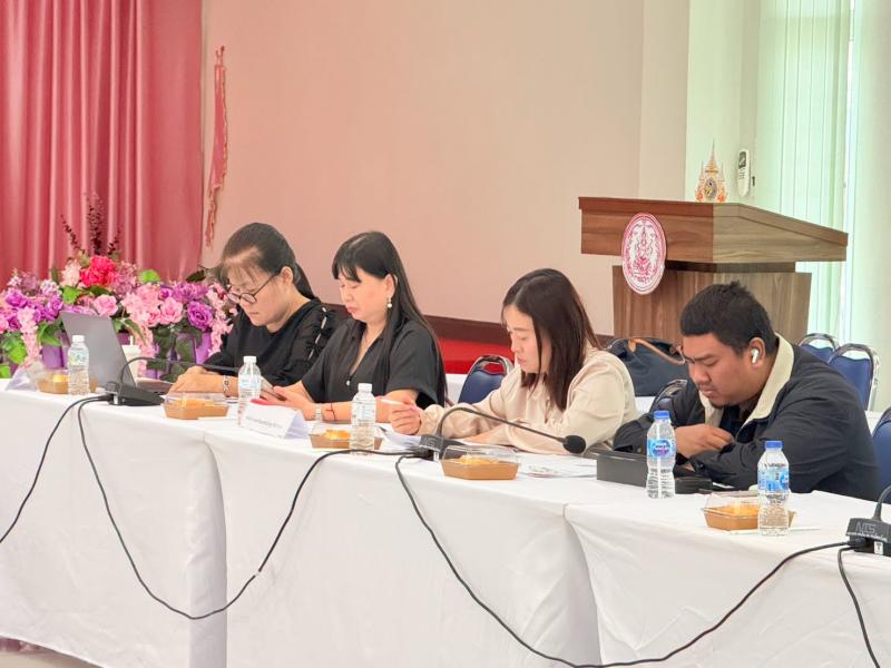 นางศิริลักษณ์ มีม�
