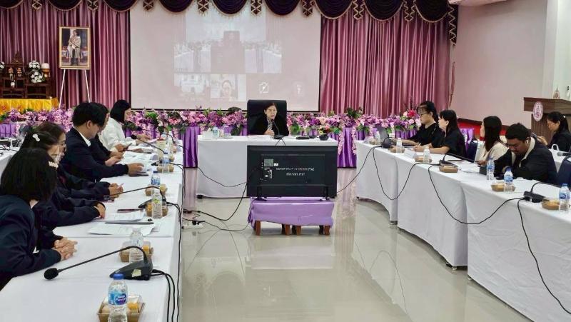 นางศิริลักษณ์ มีม�