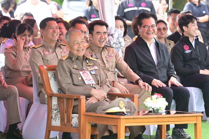 รมว.พม. กล่าวรายงา�