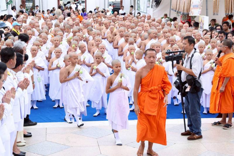 จุดแสงธรรมสู่ยอด�