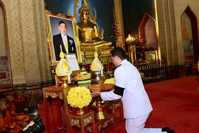 จุดแสงธรรมสู่ยอด�