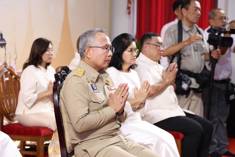 ปลัด พม. เป็นประธา�