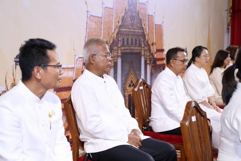 ปลัด พม. เป็นประธา�