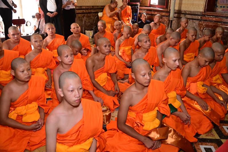 กระทรวง พม. โดยกรม�