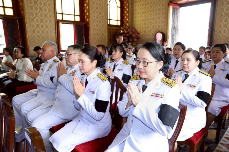 กระทรวง พม. โดยกรม�