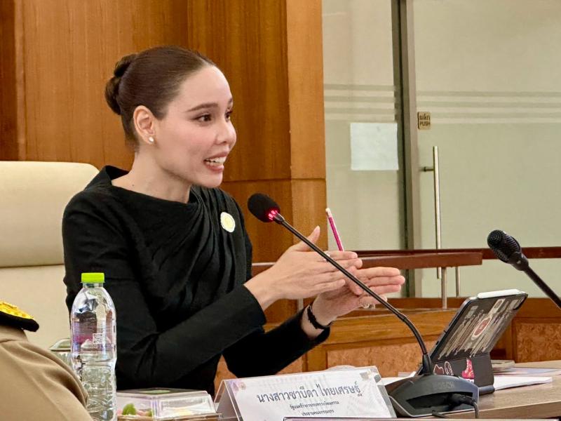 นางสาวสุนีย์ ศรีส�