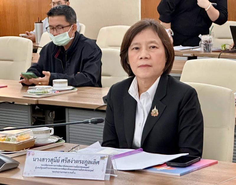 นางสาวสุนีย์ ศรีส�