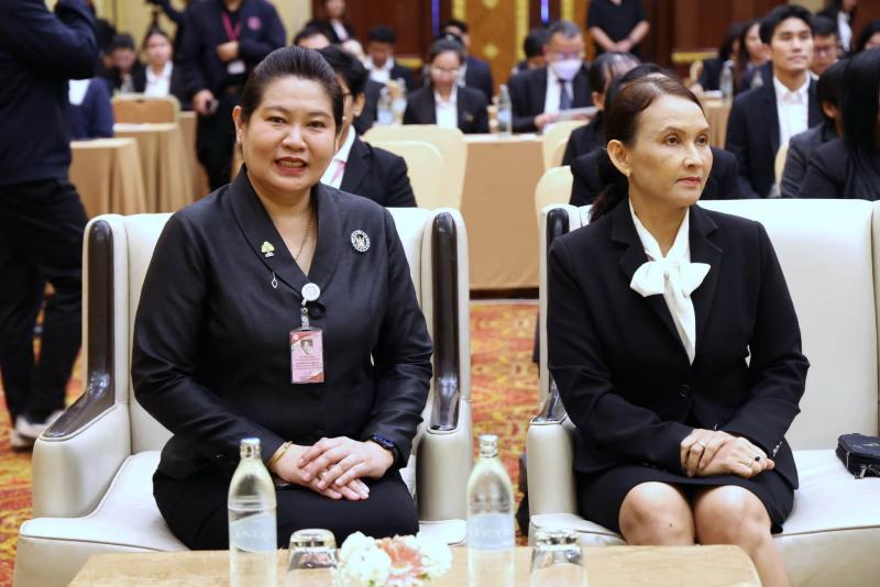 ปลัด พม. เป็นประธา�