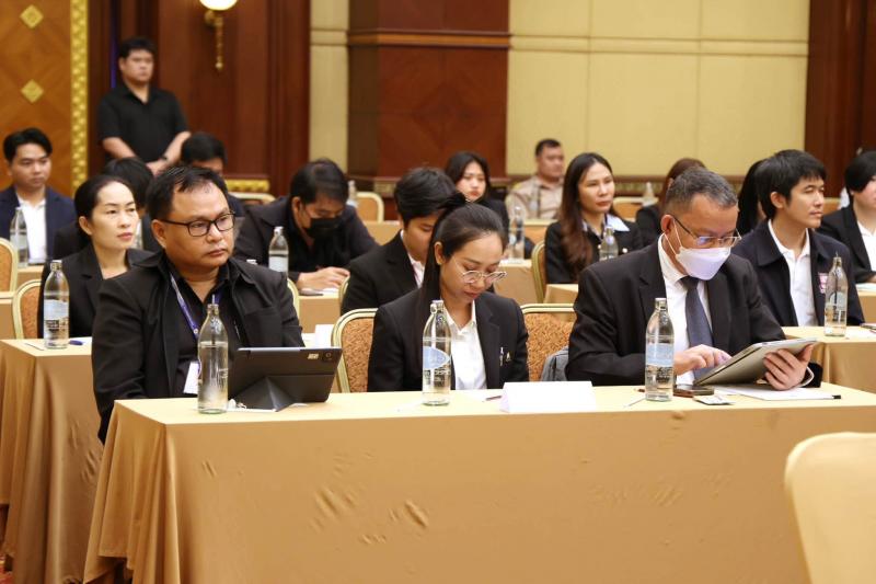 ปลัด พม. เป็นประธา�