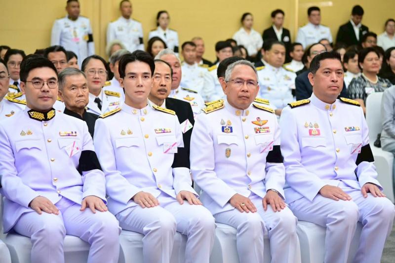 รมว.พม. ทูลรายงานว�