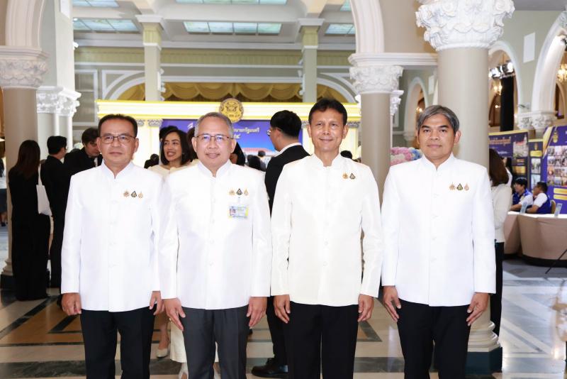 ปลัด พม. ร่วมแสดงค�