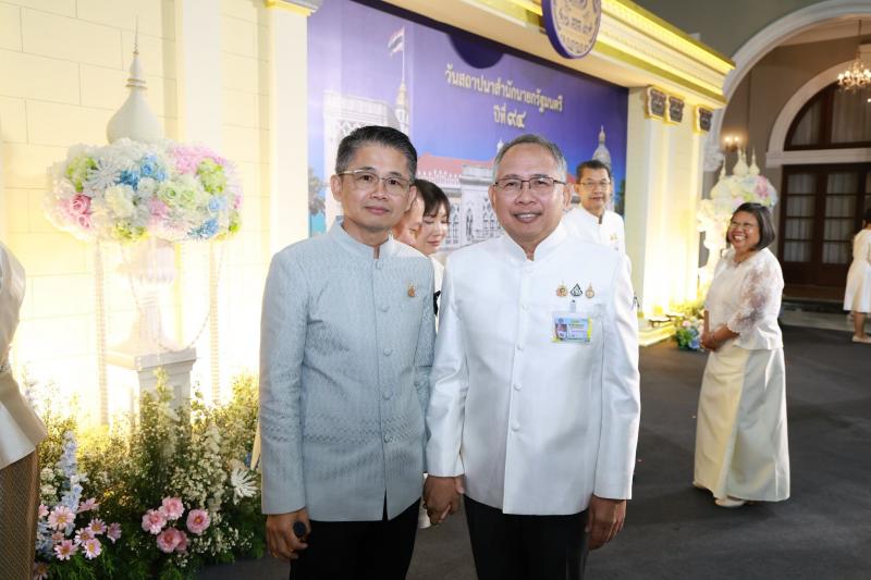 ปลัด พม. ร่วมแสดงค�