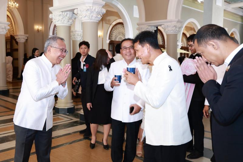 ปลัด พม. ร่วมแสดงค�