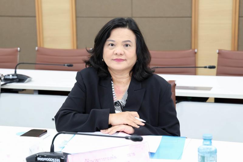 นางสาวสุนีย์ ศรีส�