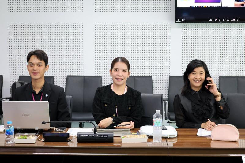 นางเตือนใจ คงสมบั�