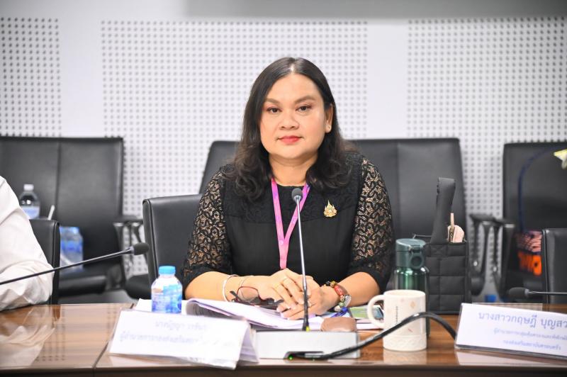 ปลัด พม. เป็นประธา�