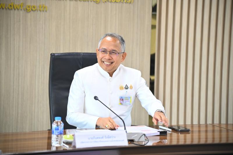 ปลัด พม. เป็นประธา�