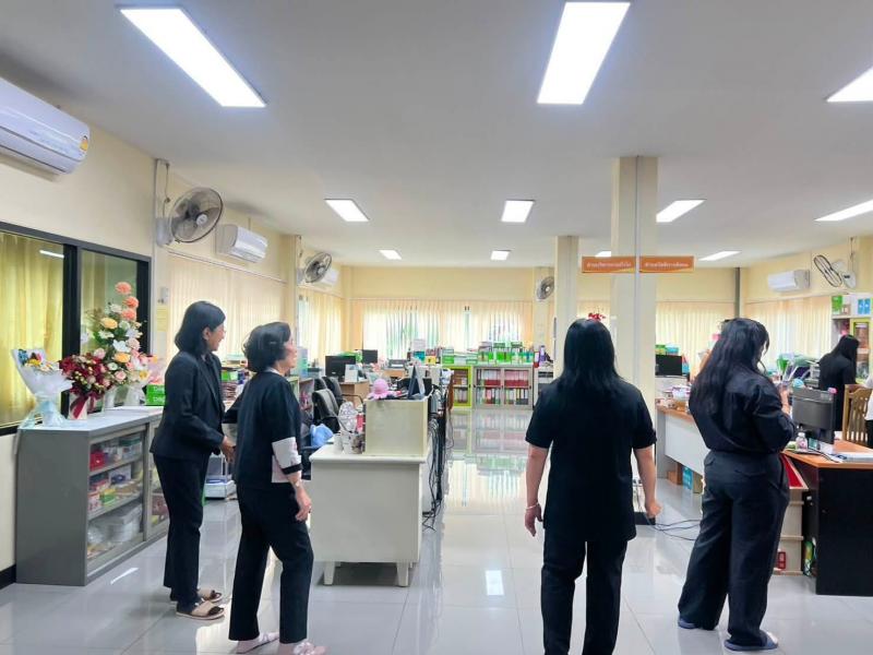 นางวาสนา ทองจันทร�