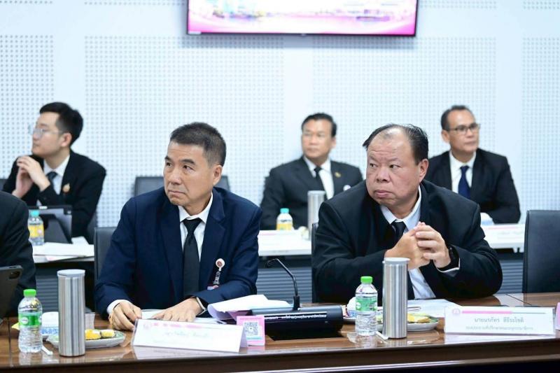 รมว.พม. เป็นประธาน�