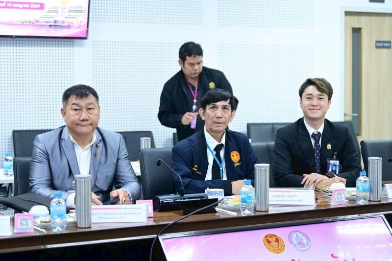 รมว.พม. เป็นประธาน�