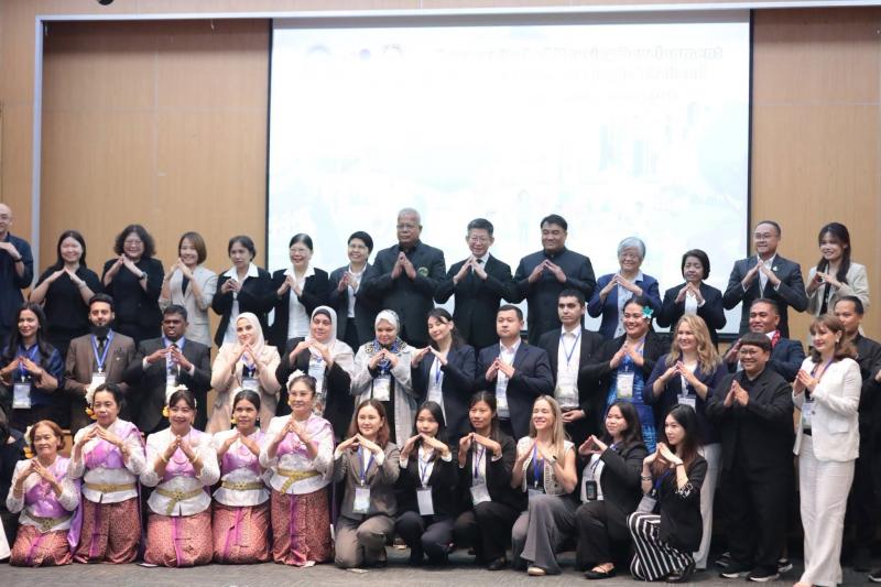 นายพิสิฐ พูลพิพัฒ�