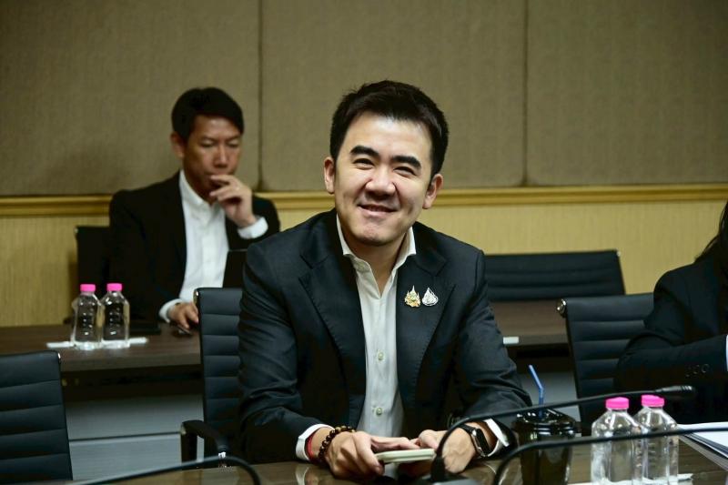 รมว.พม.เป็นประธานก