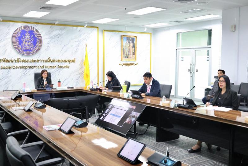 นางสาวสุนีย์ ศรีส�