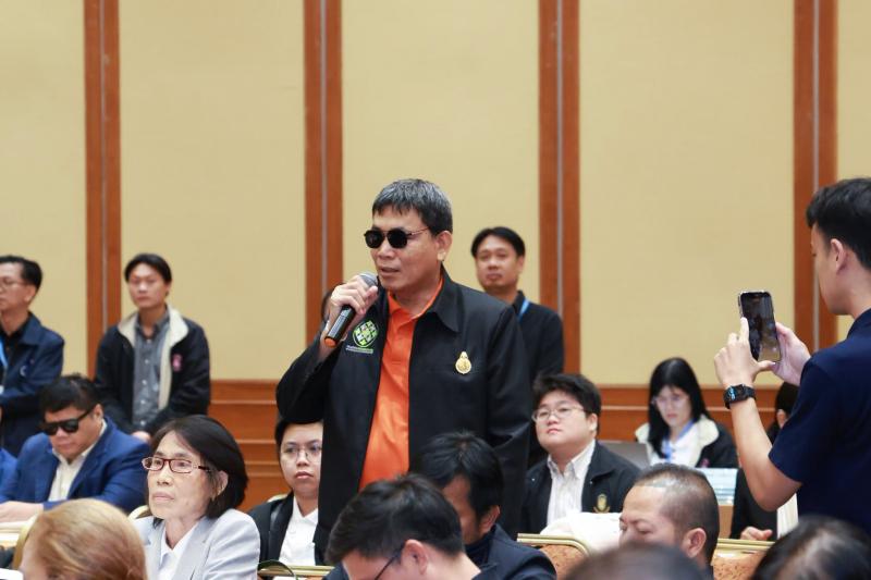 ปลัด พม. เป็นประธา�