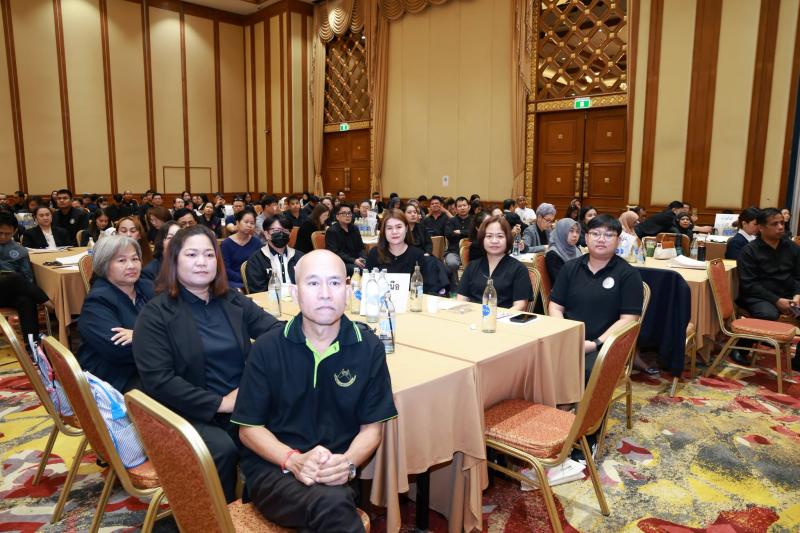 ปลัด พม. เป็นประธา�