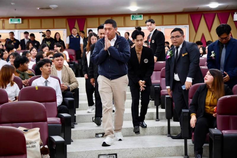 รมว.พม. กล่าวปาฐกถ�