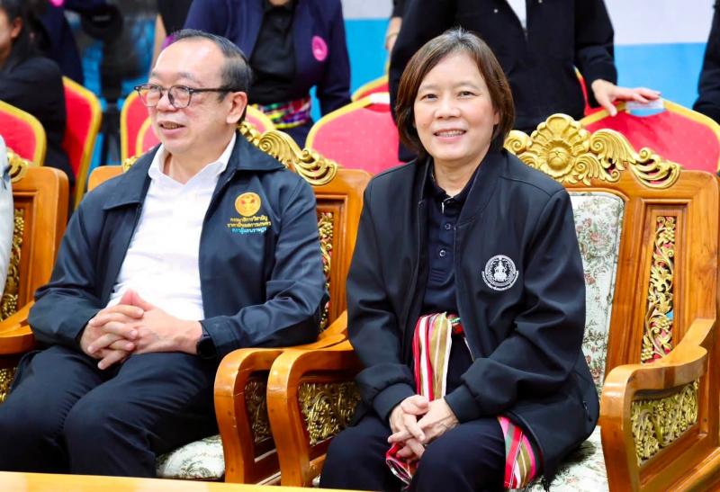 รมว.พม. เป็นประธาน�