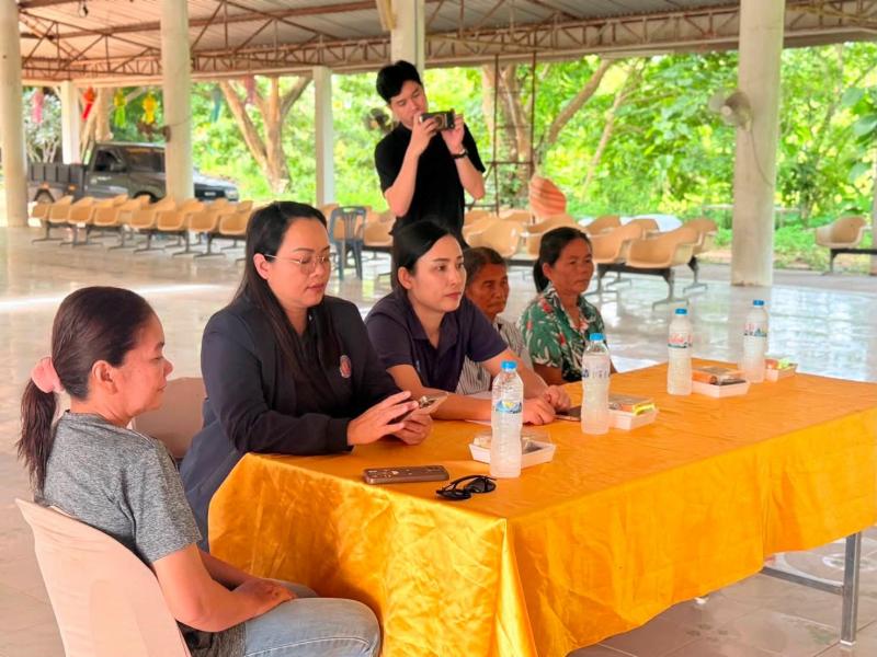 นางศิริลักษณ์ มีม�