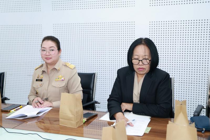 นางสาวสุนีย์ ศรีส�