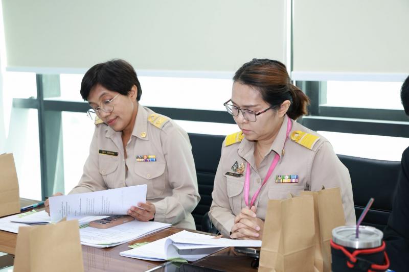 นางสาวสุนีย์ ศรีส�