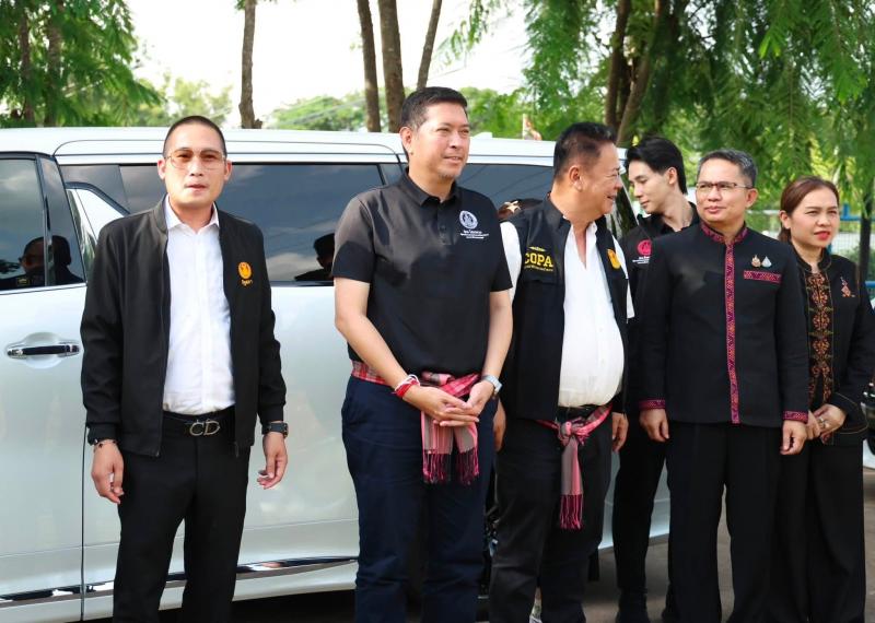 รมว.พม. ลงพื้นที่จ�