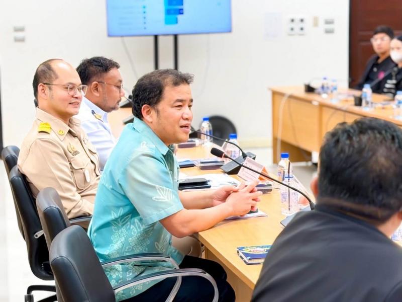 นายอุเทน  ชนะกุล ผ�