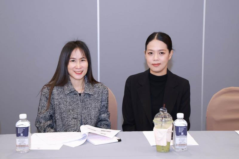 นางเตือนใจ คงสมบั�